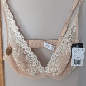 Wacoal Embrace Lace Soft Cup Bra
